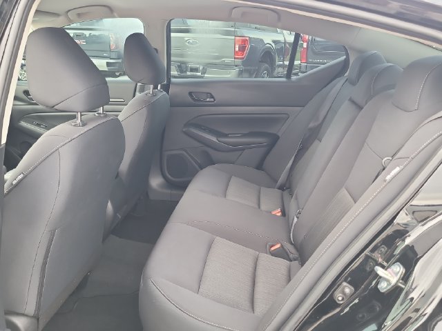 Used 2025 Nissan Altima 2.5 S FWD image 13