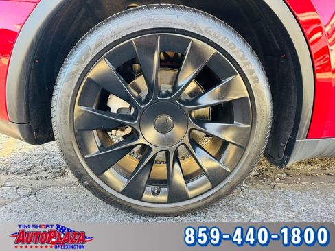 Used 2021 Tesla Model Y Long Range image 22