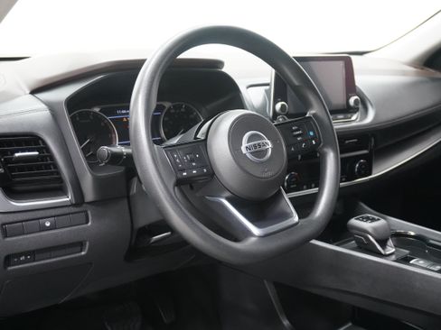Used 2021 Nissan Rogue SV FWD image 7