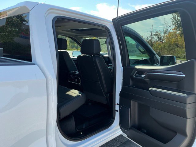 Used 2024 Chevrolet Silverado 1500 LTZ w/ LTZ Convenience Package II AWD/4WD image 21