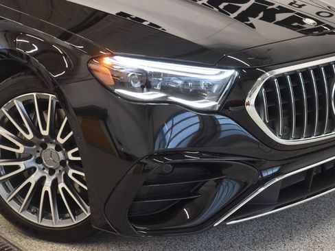 Used 2025 Mercedes-Benz E 53 AMG e 4MATIC Sedan image 31