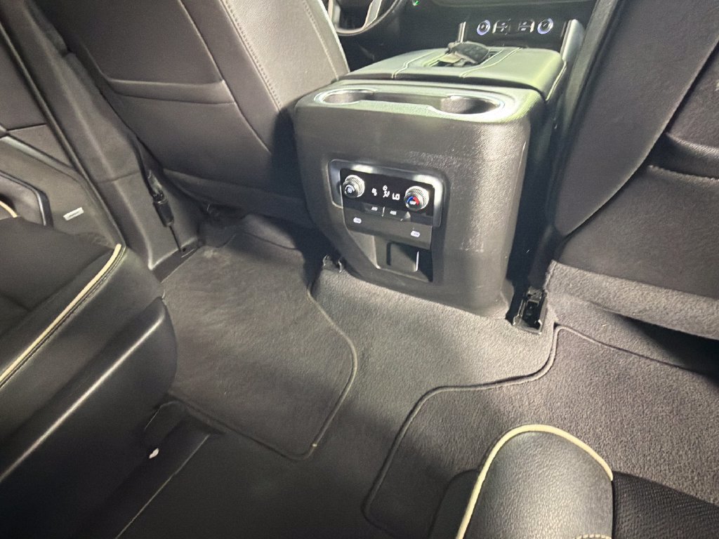 Certified 2023 GMC Yukon XL SLT RWD image 33
