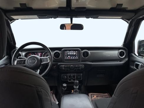 Used 2021 Jeep Wrangler Unlimited Sahara image 24