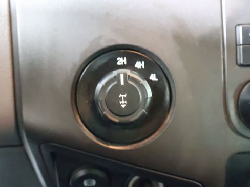 Used 2015 Ford F250 XL w/ Power Equipment Group image 35