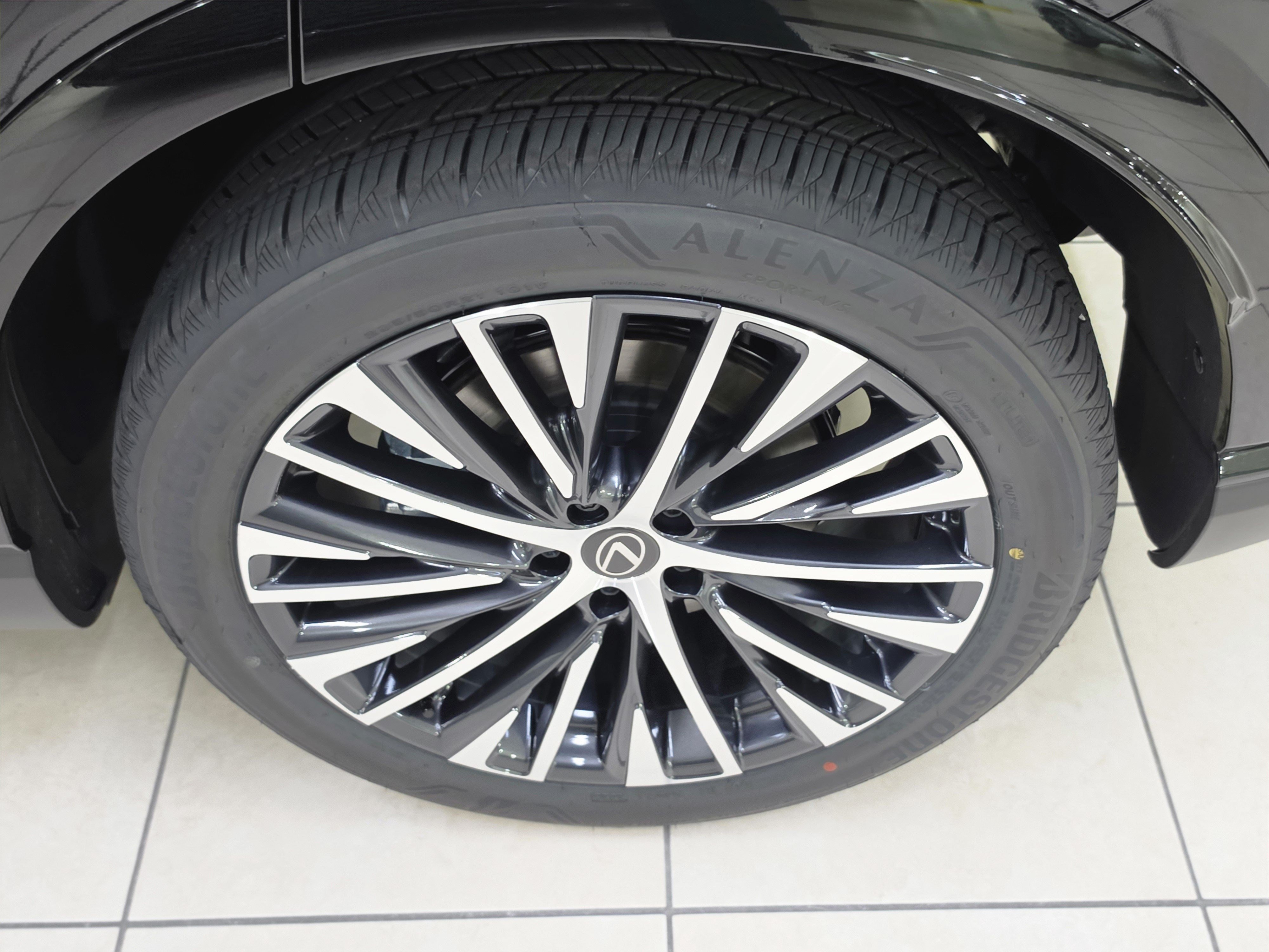 New 2026 Lexus RX 350 Premium Plus w/ Accessory Package (K3) FWD image 7
