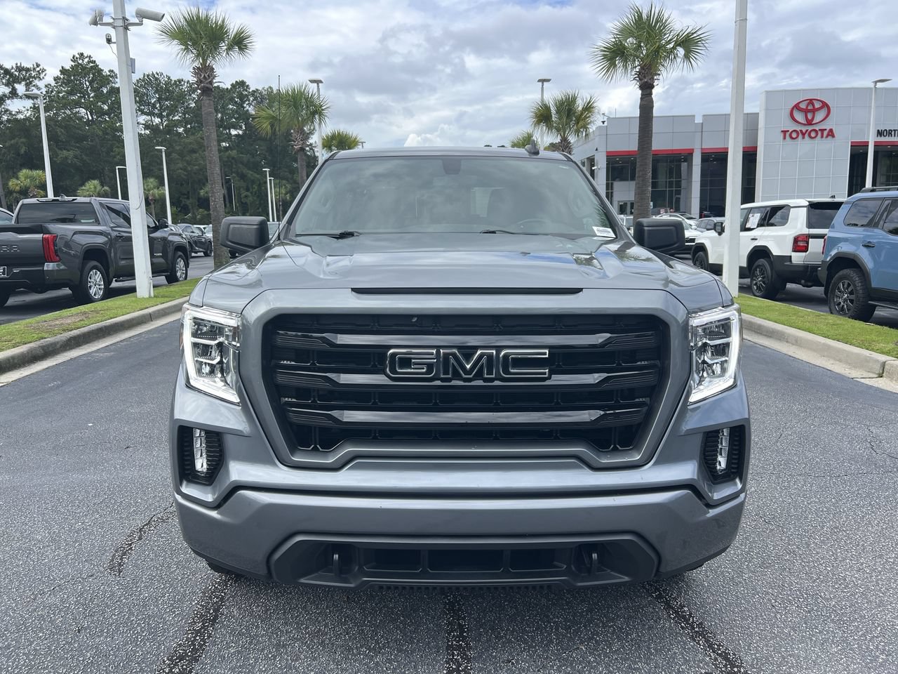 Used 2021 GMC Sierra 1500 Elevation w/ Preferred Package AWD/4WD image 3