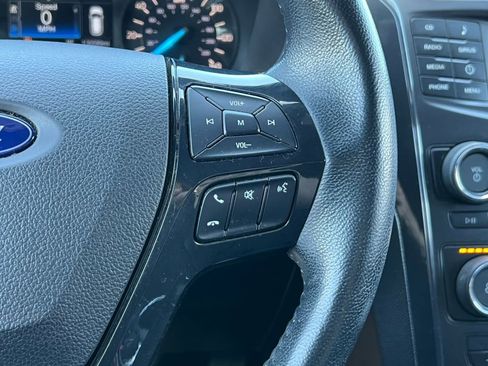 Certified 2017 Ford Explorer XLT AWD/4WD image 19