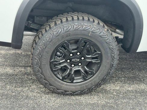 New 2026 Chevrolet Silverado 1500 ZR2 w/ Dark Appearance Package AWD/4WD image 4