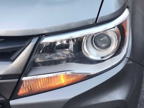 Used 2021 Chevrolet Colorado Z71 image 9