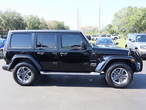 Used 2020 Jeep Wrangler Unlimited Sahara AWD/4WD image 10