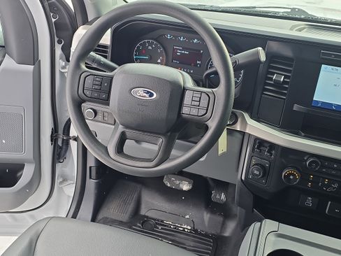 Used 2024 Ford F350 XL w/ 360-Degree Camera Package AWD/4WD image 27