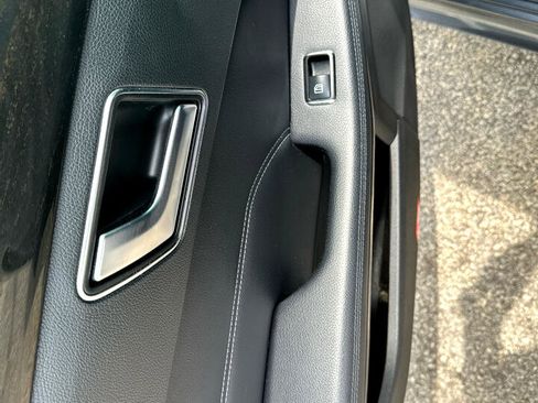 Used 2014 Mercedes-Benz E 350 Sedan w/ Premium 1 Package image 27
