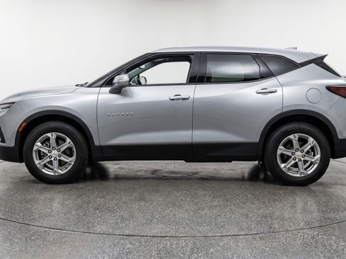 Used 2025 Chevrolet Blazer LT FWD image 5