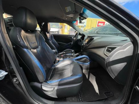 Used 2013 Hyundai Veloster Turbo image 28