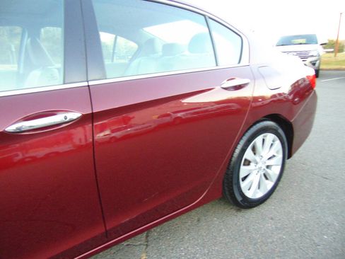 Used 2013 Honda Accord Touring image 30