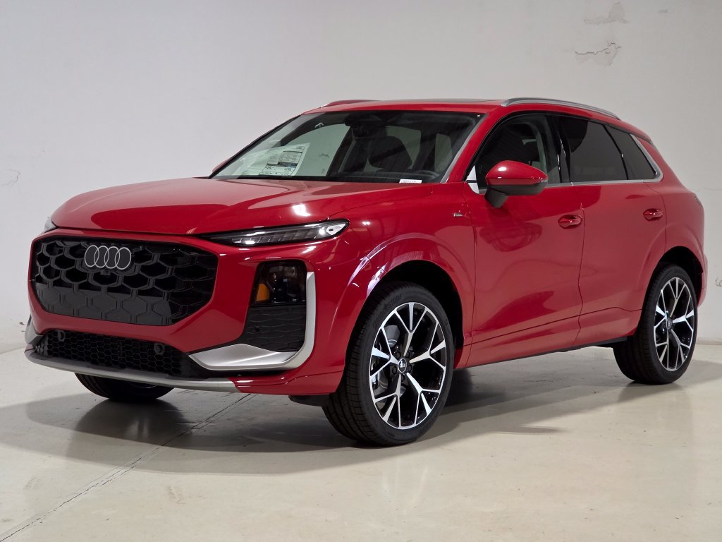 New 2026 Audi Q3 quattro 2.0T AWD/4WD image 1