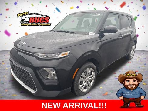 Used 2022 Kia Soul LX image 1