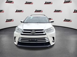 Used 2018 Toyota Highlander Plus AWD/4WD video 2