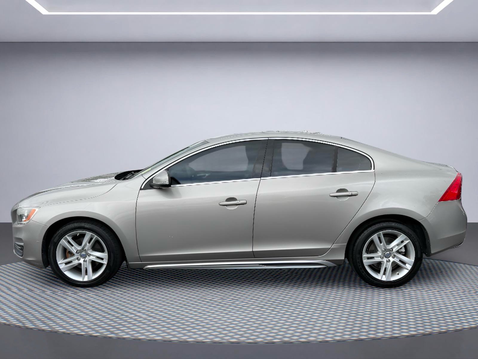 Used 2015 Volvo S60 T5 Platinum FWD image 3