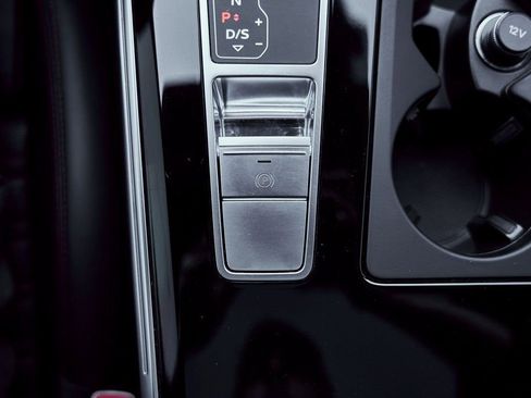 Used 2021 Audi RS 6 w/ Executive Package AWD/4WD image 73