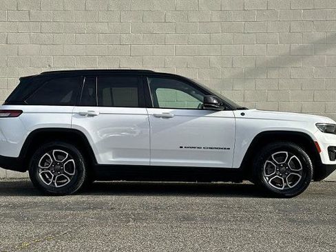 Used 2023 Jeep Grand Cherokee Trailhawk AWD/4WD image 3
