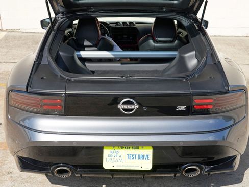 Used 2025 Nissan Z Performance w/ Floor Mat Package RWD image 10