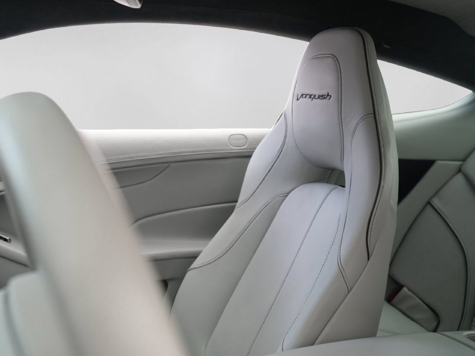 Used 2016 Aston Martin Vanquish Coupe RWD image 9