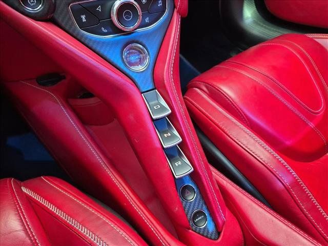 Used 2020 McLaren 720S Performance RWD image 11