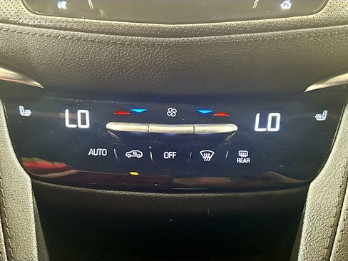 Used 2023 Cadillac XT5 Luxury w/ LPO, Floor Liner Package FWD image 13