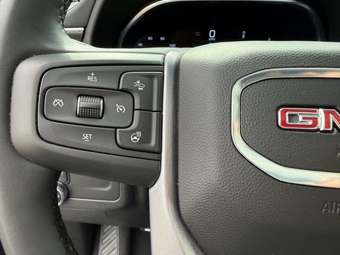 Used 2024 GMC Yukon XL SLT w/ SLT Premium Package AWD/4WD image 25