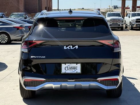 Used 2025 Kia Sportage SX FWD image 5