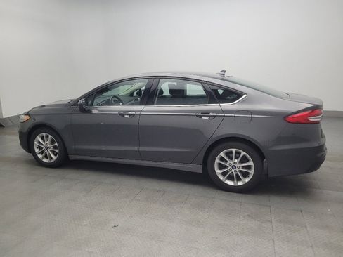 Used 2020 Ford Fusion SE FWD image 3