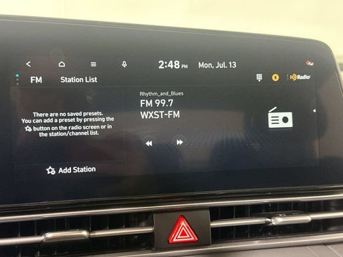 Used 2023 Hyundai Elantra SEL w/ Convenience Package FWD image 30