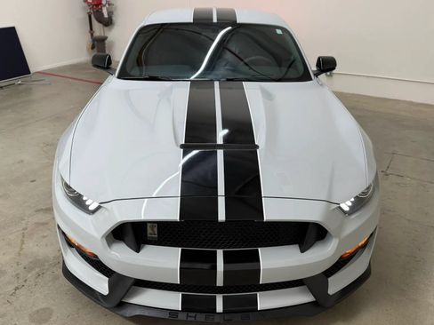 Used 2017 Ford Mustang Shelby GT350 w/ Convenience Package RWD image 3