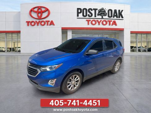 Used 2019 Chevrolet Equinox LS FWD image 1