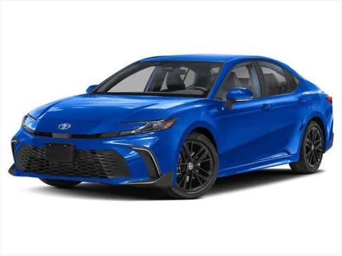 Used 2025 Toyota Camry SE FWD image 1