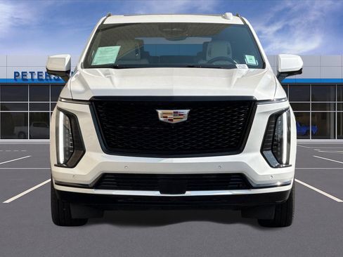 Used 2025 Cadillac Escalade Sport Platinum AWD/4WD image 9