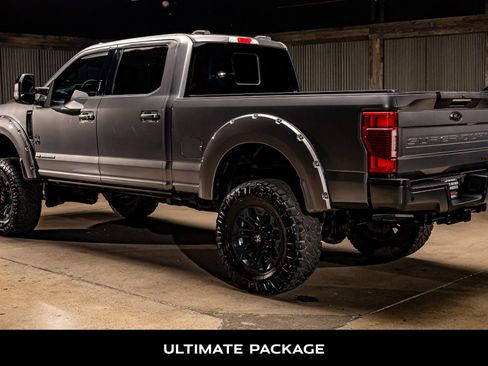Used 2022 Ford F250 Lariat w/ Black Appearance Package image 6