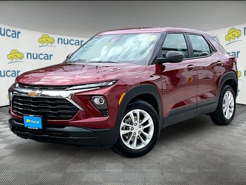 Used 2024 Chevrolet TrailBlazer LS image 3