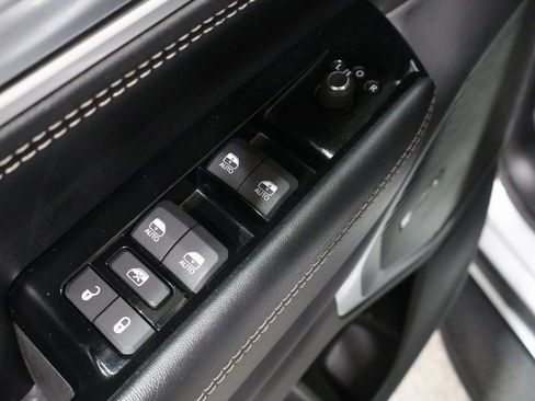 Used 2023 Jeep Wagoneer Series II image 12