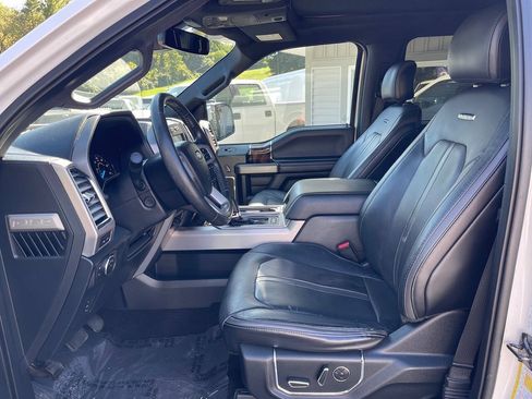 Used 2016 Ford F150 Platinum w/ Equipment Group 701A Luxury AWD/4WD image 20