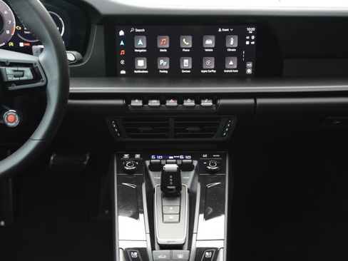 Certified 2025 Porsche 911 Carrera GTS RWD image 19