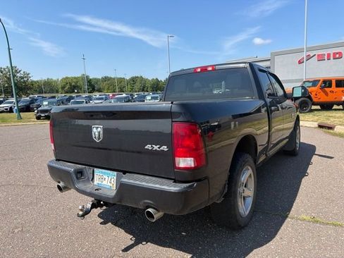 Used 2018 RAM 1500 Express w/ Express Value Package AWD/4WD image 5