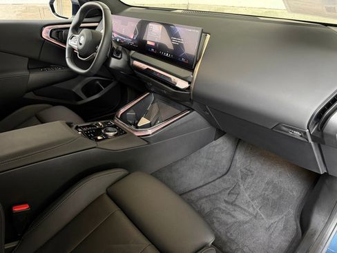 Used 2025 BMW X3 xDrive30i w/ Premium Package image 17