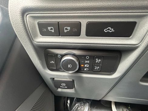 Used 2021 Ford F150 XLT w/ Equipment Group 302A High AWD/4WD image 19
