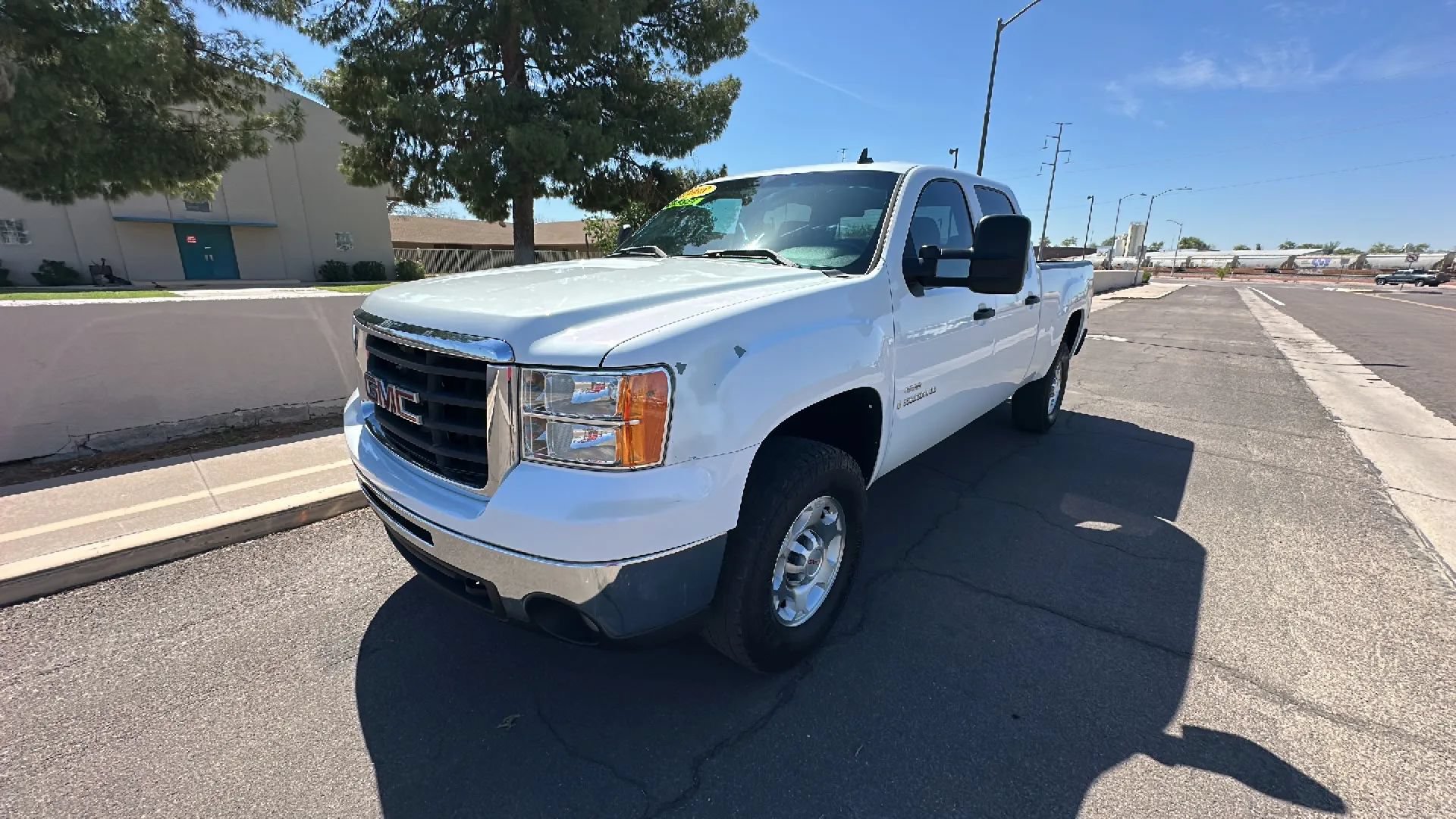 Used 2008 GMC Sierra 2500 SLE w/ Z71 Off-Road Package AWD/4WD image 10