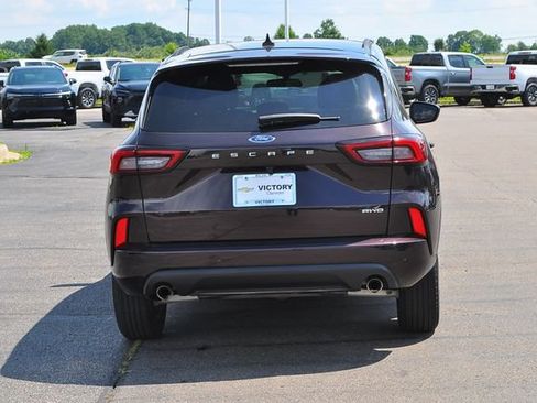 Used 2023 Ford Escape ST-Line w/ Tech Pack #1 AWD/4WD image 4