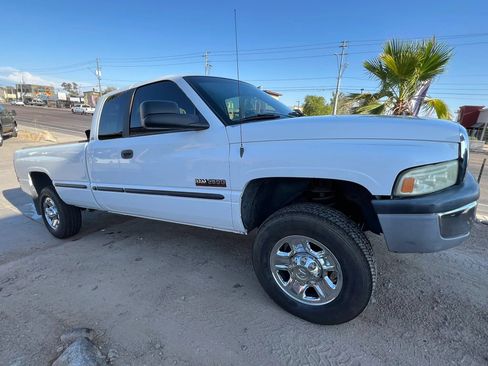 Used 1999 Dodge Ram 2500 Truck 4x4 Quad Cab image 5