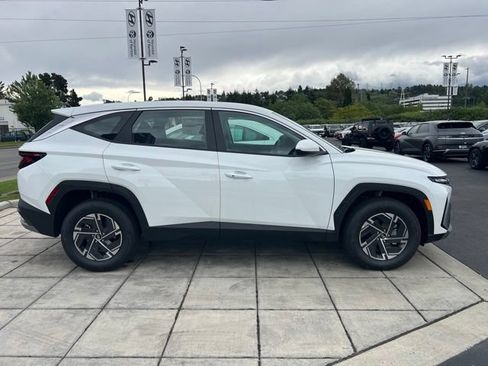 New 2026 Hyundai Tucson Blue SE AWD/4WD image 6