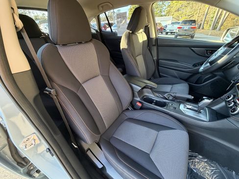 Used 2023 Subaru Crosstrek 2.0i Premium image 18